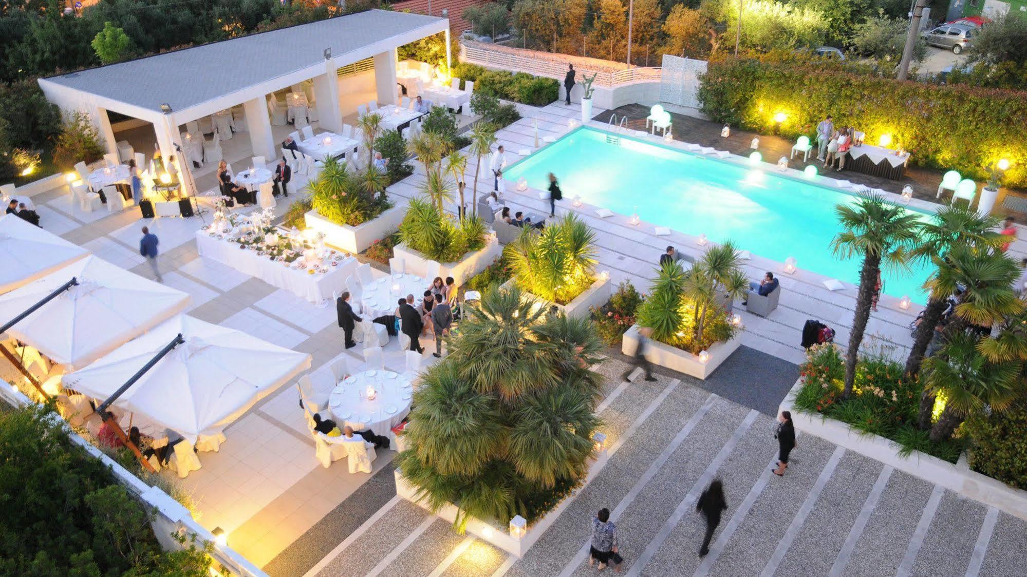 Hotel Pineta Wellness & Spa Ruvo di Puglia Ngoại thất bức ảnh